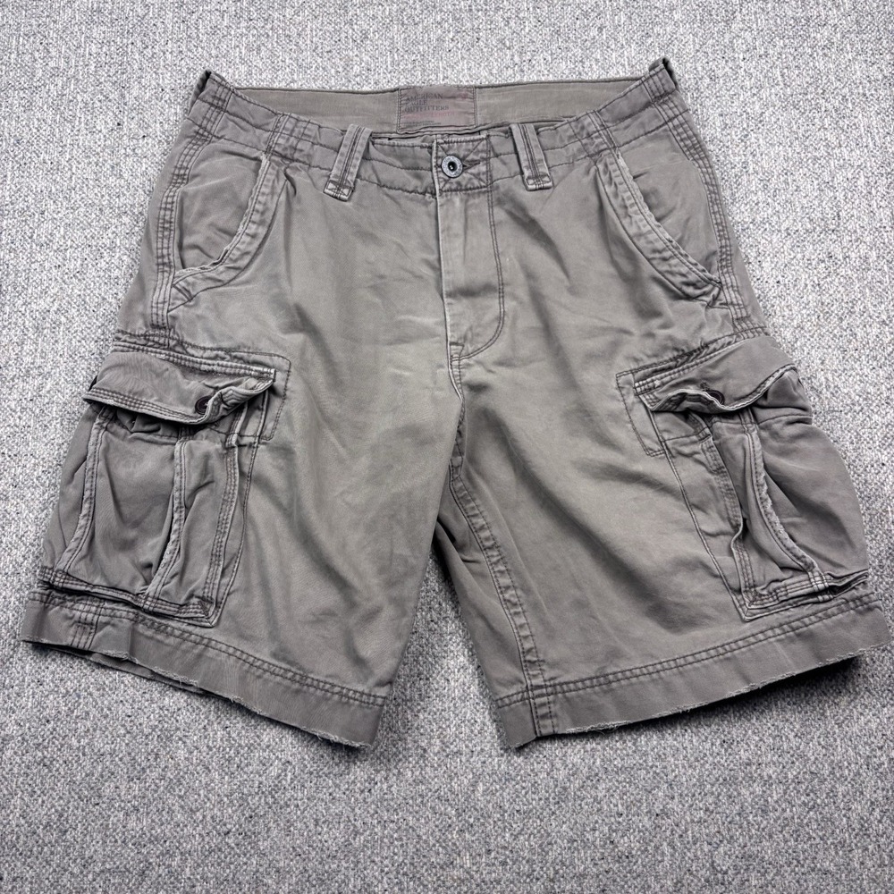 American Eagle Cargo Shorts Men's 32 Classic Length Green Pockets Outdoor Preppy